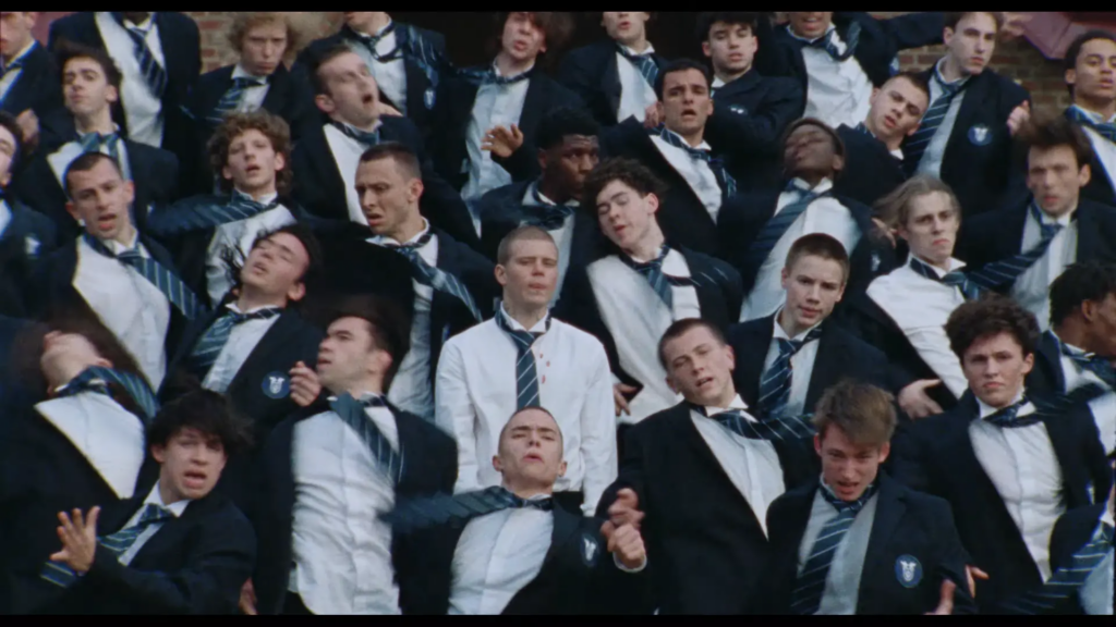 Así es el videoclip de ‘Storm’, la canción que se ha hecho viral por su espectacular coreografía