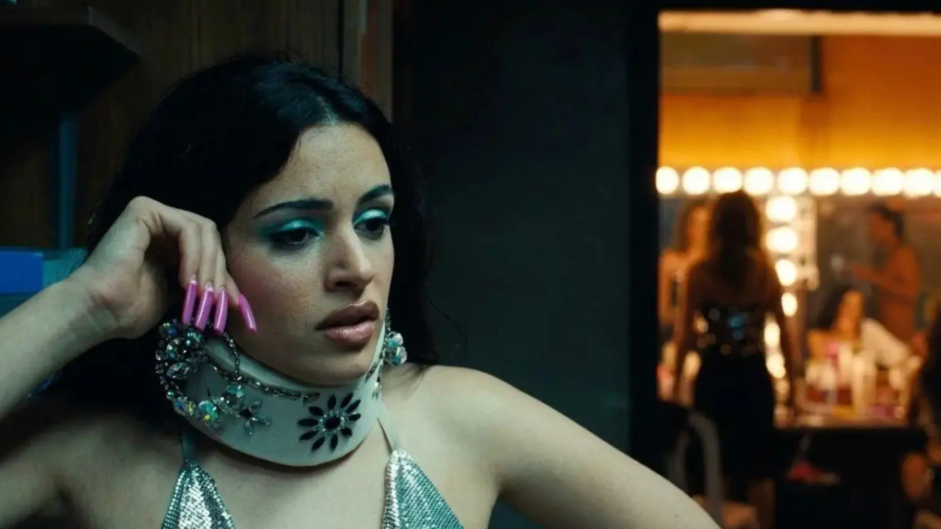 «Cambia de acento cada cinco segundos»