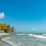 Cuál es el pueblo más antiguo de Antioquia, un hermoso lugar a las orillas del mar con playas doradas
