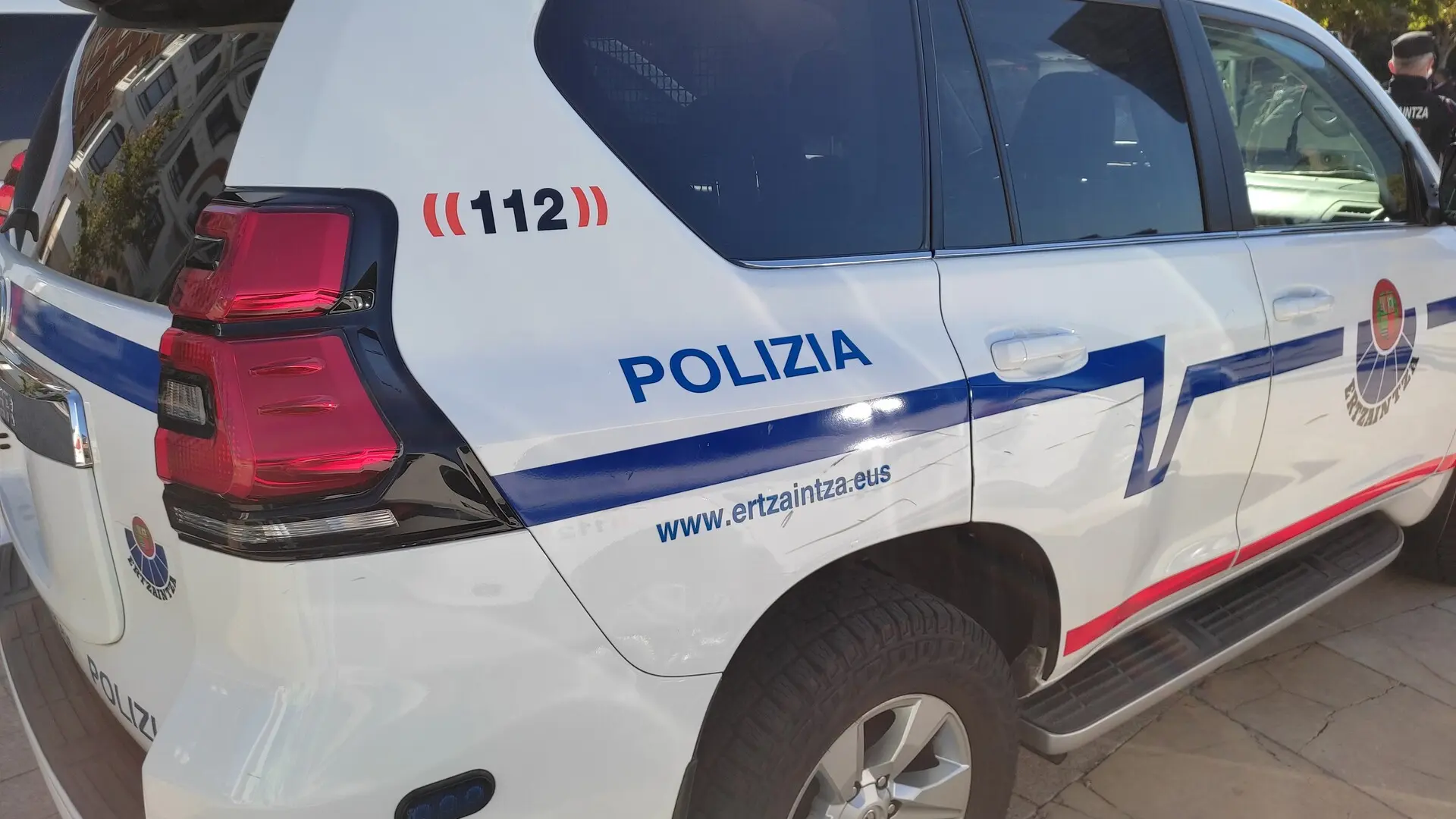Detenido en Berriz (Bizkaia) tras apuñalar a su pareja, herida de gravedad