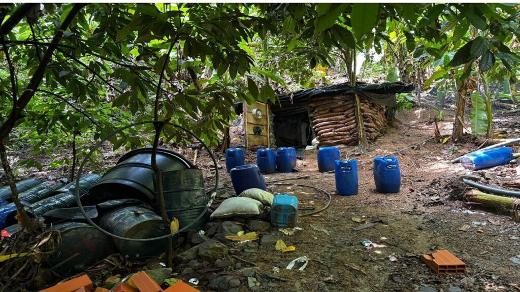Así era el laboratorio de cocaína del ELN destruido por el Ejército en el Cesar Así era el laboratorio de cocaína del ELN destruido por el Ejército en el Cesar