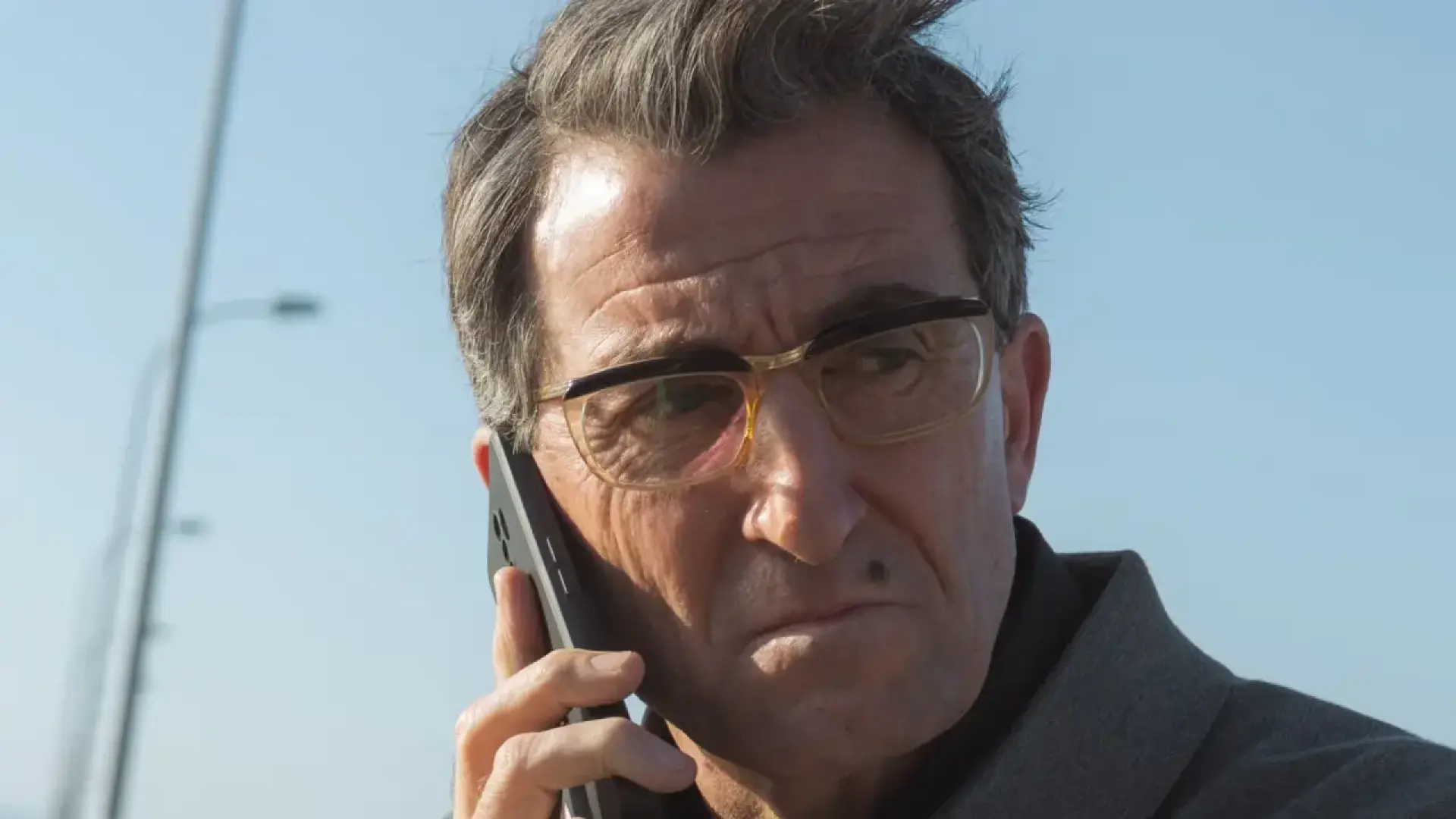 Luis Zahera se une a la temporada 2 de este thriller de narcos en Netflix que ya es número 1 en 28 países Luis Zahera se une a la temporada 2 de este thriller de narcos en Netflix que ya es número 1 en 28 países