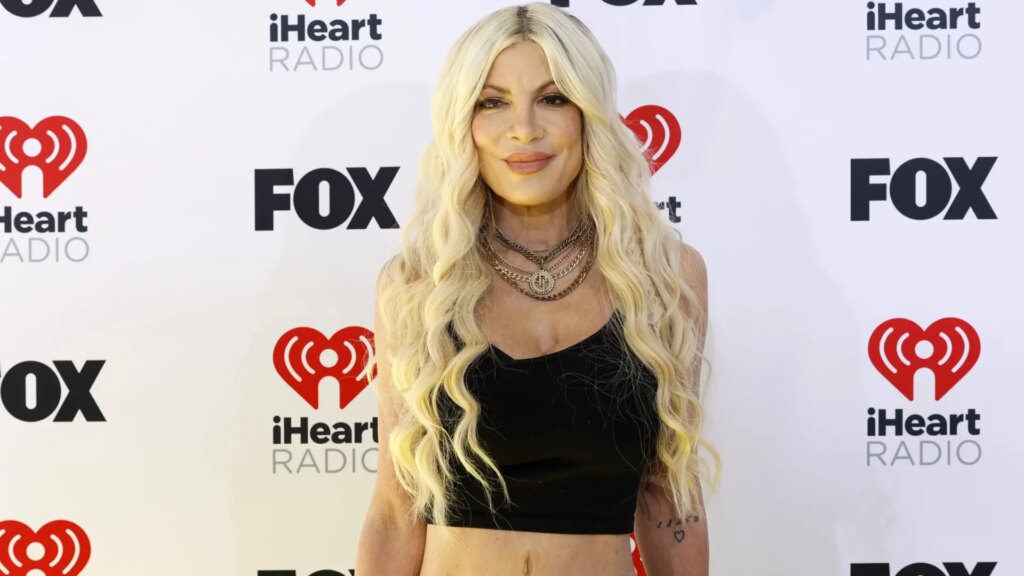 Tori Spelling, de ‘Sensación de vivir’, y cuatro de sus hijos, hospitalizados tras un grave accidente de coche
