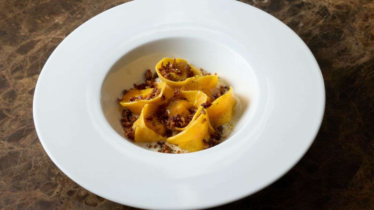 Raviolis, tagliolini y carnes de más de 50 euros: el italiano que rompe la regla de la pasta en Madrid