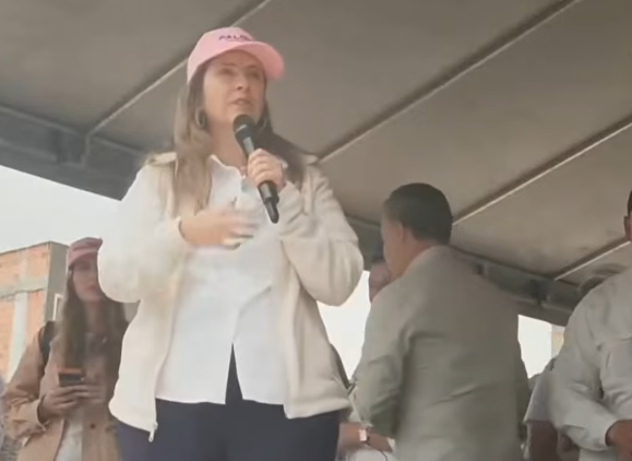 Paloma Valencia «la sigue rompiendo»: Éxito digital total en su recorrido por Antioquia