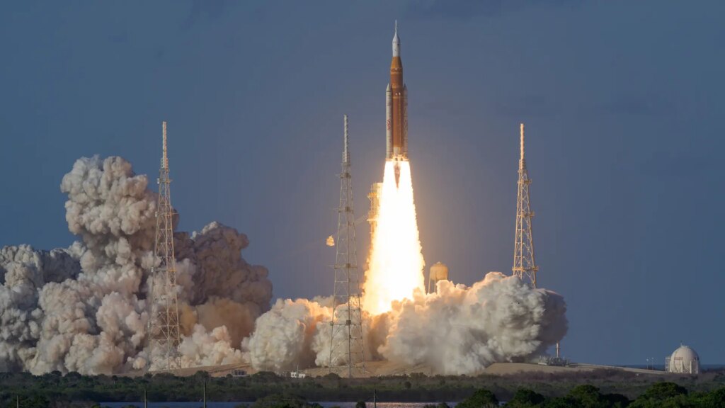 la NASA vuelve a enviar astronautas rumbo a la Luna