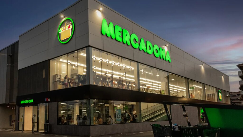 ¿Abren este sábado de Semana Santa?