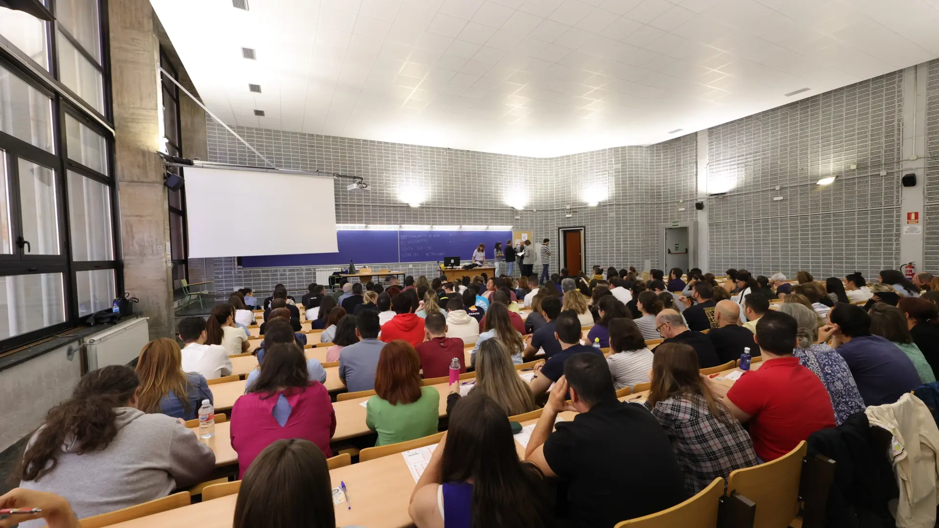 3.611 en Sanidad, 2.484 de Educación… 3.611 en Sanidad, 2.484 de Educación…