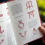 Qué buscan realmente las personas que recurren hoy a la astrología