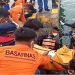 Condenan a 3 años y medio de prisión al capitán del barco que naufragó en Indonesia con una familia española a bordo Condenan a 3 años y medio de prisión al capitán del barco que naufragó en Indonesia con una familia española a bordo