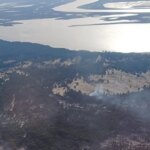 Diez aeronaves se suman a las labores de extinción del incendio en Doñana, probablemente «intencionado» Diez aeronaves se suman a las labores de extinción del incendio en Doñana, probablemente «intencionado»