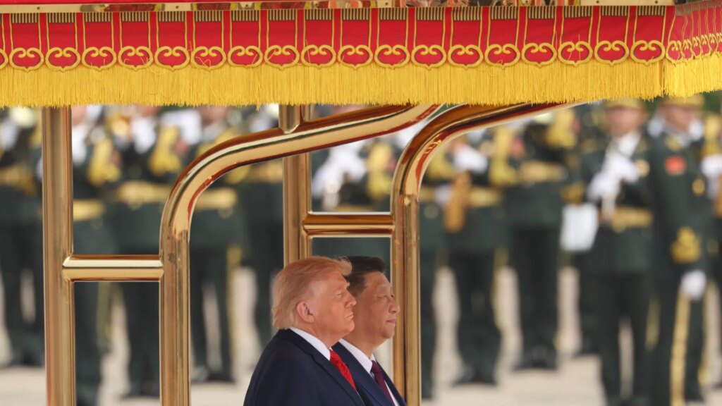 Donald Trump llega al Gran Palacio del Pueblo de Pekín para su reunión con Xi Jinping