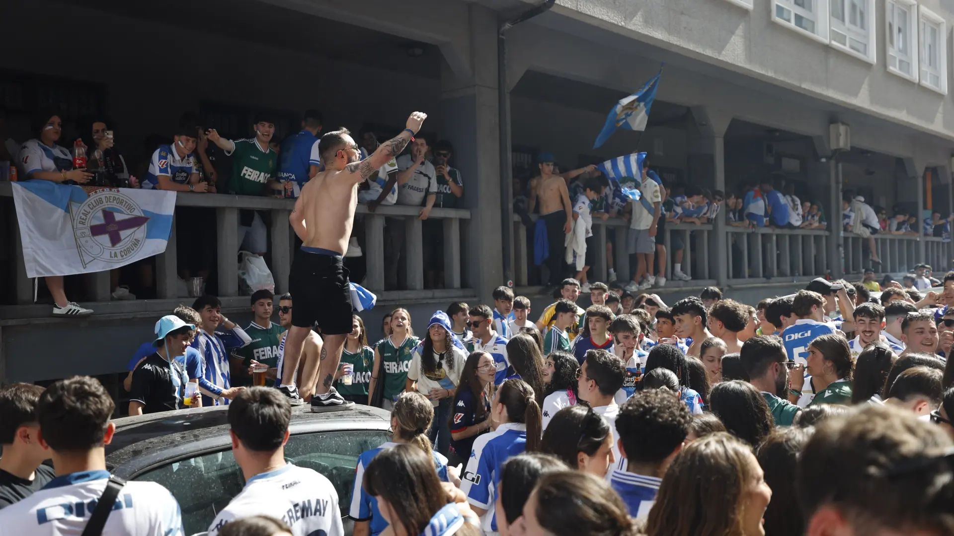 El Deportivo de la Coruña vuelve a Primera División ocho años después El Deportivo de la Coruña vuelve a Primera División ocho años después