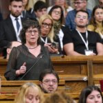 El Parlament intercepta un paquete «sospechoso» dirigido a la CUP con «mensajes de extrema derecha»