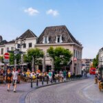 Esta ciudad de cuento con canales y áreas verdes tiene el casco histórico más bonito de Holanda