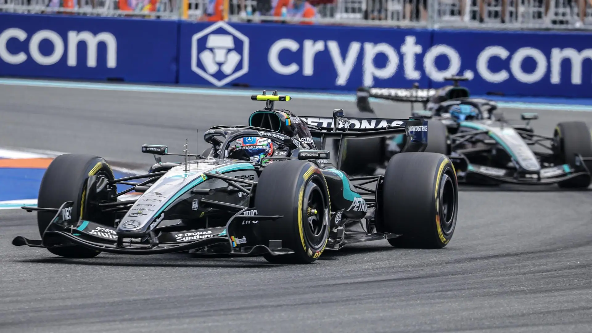 Kimi Antonelli logra la tercera pole de su carrera en el GP Miami: Sainz partirá desde la 14º posición y Alonso saldrá 18º