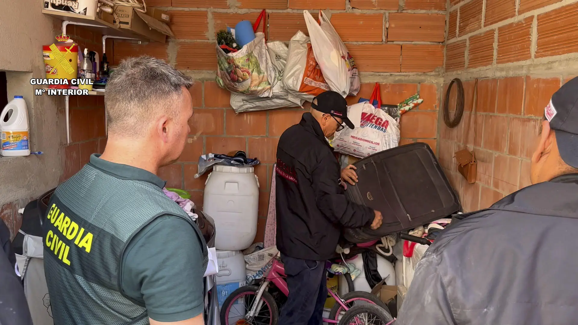 La Guardia Civil cierra en Colombia el caso del cuponero de Ubrique asesinado de 70 puñaladas para robarle la caja fuerte