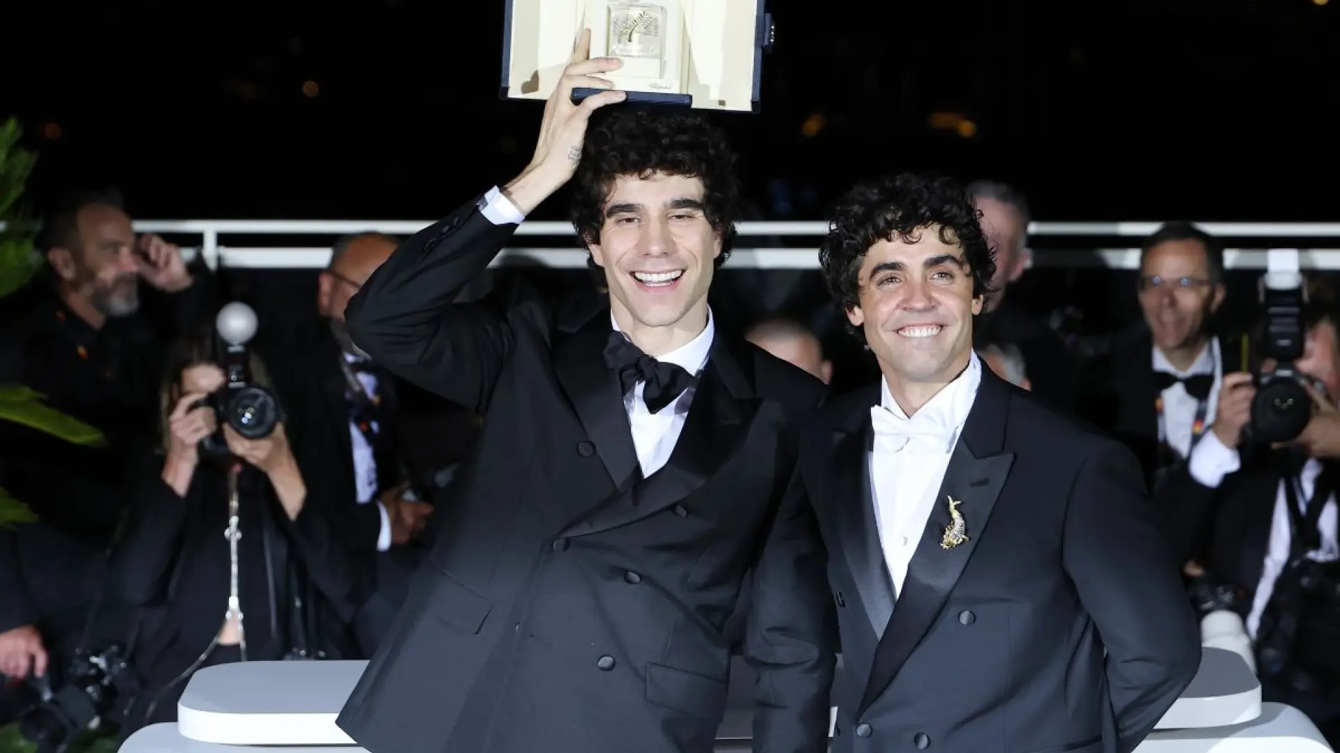 Los Javis seguirán dirigiendo juntos tras su premio en Cannes: «Los autores ‘queer’ hemos dicho: ‘Ahora es nuestro momento» Los Javis seguirán dirigiendo juntos tras su premio en Cannes: «Los autores ‘queer’ hemos dicho: ‘Ahora es nuestro momento»
