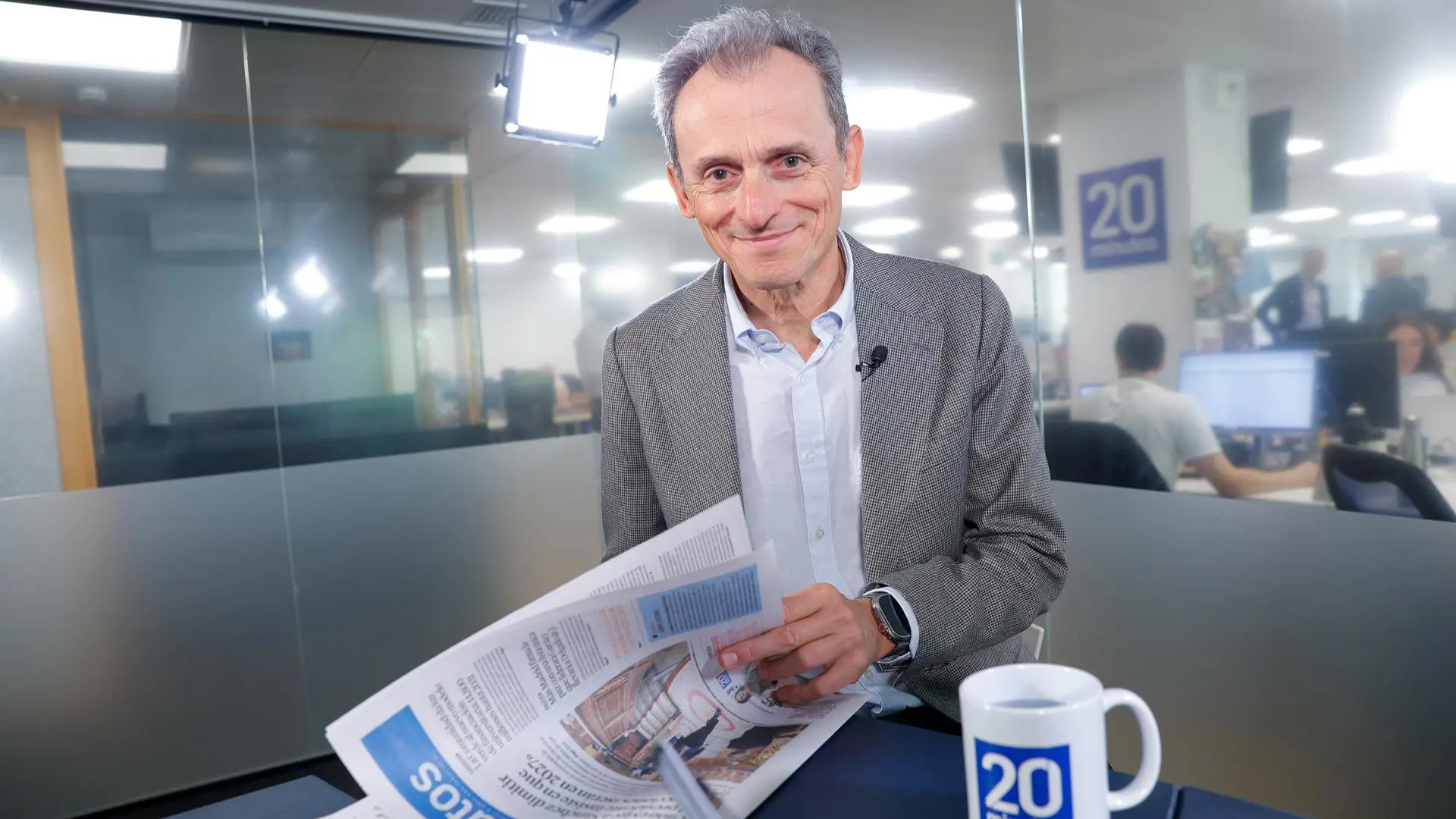 «Me dijeron que en esa España oscura no se podía»