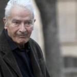 Muere José María Cruz Novillo, creador de los logos de PSOE, Correos y Renfe y la bandera de Madrid