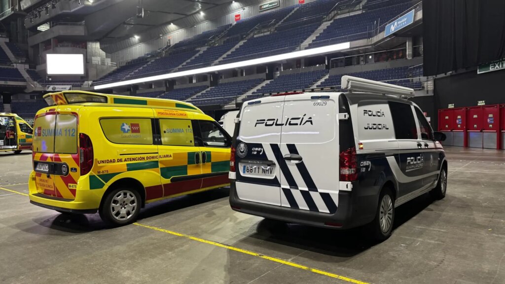 Muere un trabajador tras caer desde el techo del Movistar Arena de Madrid Muere un trabajador tras caer desde el techo del Movistar Arena de Madrid