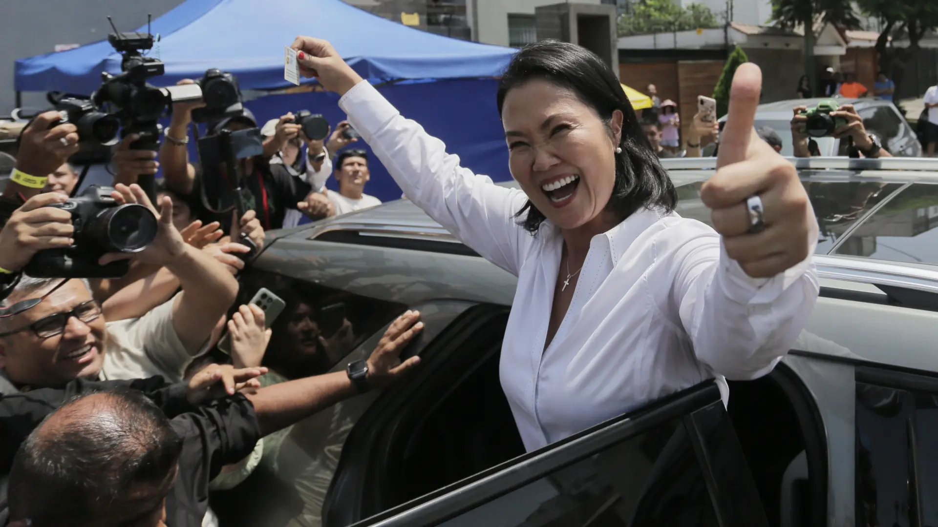 Perú entra en la segunda vuelta de las presidenciales con Keiko Fujimori y Roberto Sánchez Perú entra en la segunda vuelta de las presidenciales con Keiko Fujimori y Roberto Sánchez