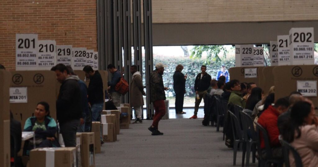 expertos llegan para certificar la transparencia electoral