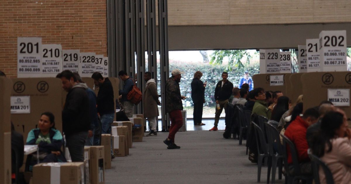 expertos llegan para certificar la transparencia electoral
