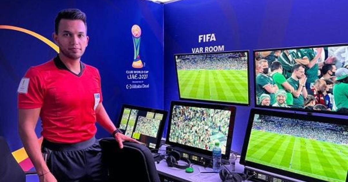 El polémico árbitro colombiano que recibió el voto de confianza de la FIFA para abrir el Mundial El polémico árbitro colombiano que recibió el voto de confianza de la FIFA para abrir el Mundial