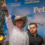 En el gobierno de Petro hubo menos masacres, pero se duplicaron los casos de desplazamiento y reclutamiento de menores En el gobierno de Petro hubo menos masacres, pero se duplicaron los casos de desplazamiento y reclutamiento de menores