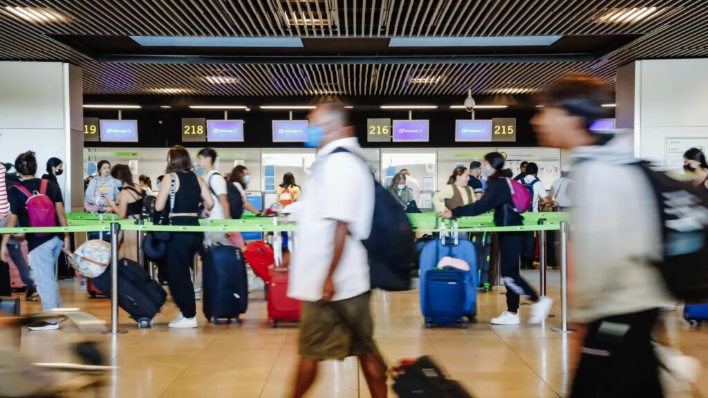 Exteriores lanza su campaña de verano «para prevenir incidentes» en los viajes Exteriores lanza su campaña de verano «para prevenir incidentes» en los viajes