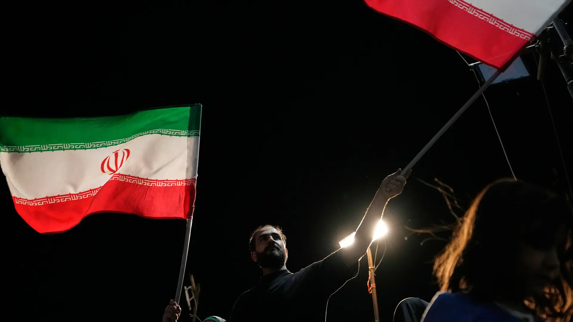 Irán paraliza las negociaciones con EEUU por los ataques en Líbano y promete bloquear por completo Ormuz Irán paraliza las negociaciones con EEUU por los ataques en Líbano y promete bloquear por completo Ormuz