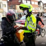 La Secretaría de Movilidad de Bogotá ha suspendido más de quinientas licencias a motociclistas en 2026