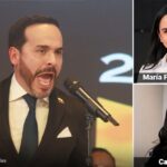 Las dos mujeres que forman parte del círculo de 15 que rodea a Abelardo de la Espriella