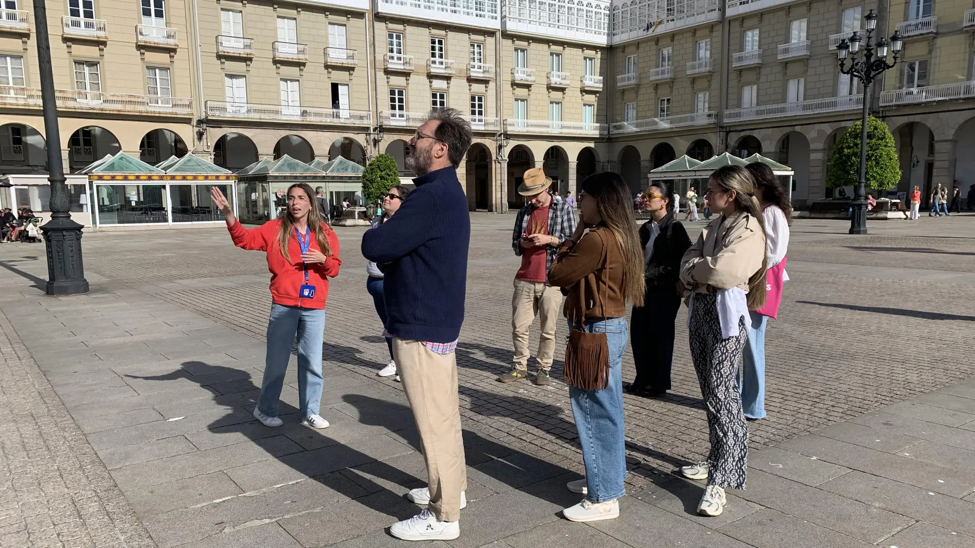 Las excursiones programadas para ver el eclipse solar de agosto, una opción que empieza a ganar fuerza