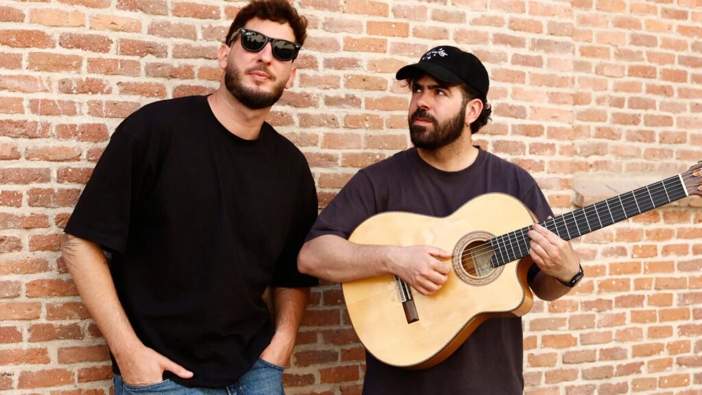 «Para nosotros, la música es un ‘hobby’ y, por suerte, nos estamos ganando la vida así. Ojalá dure mucho tiempo» «Para nosotros, la música es un ‘hobby’ y, por suerte, nos estamos ganando la vida así. Ojalá dure mucho tiempo»