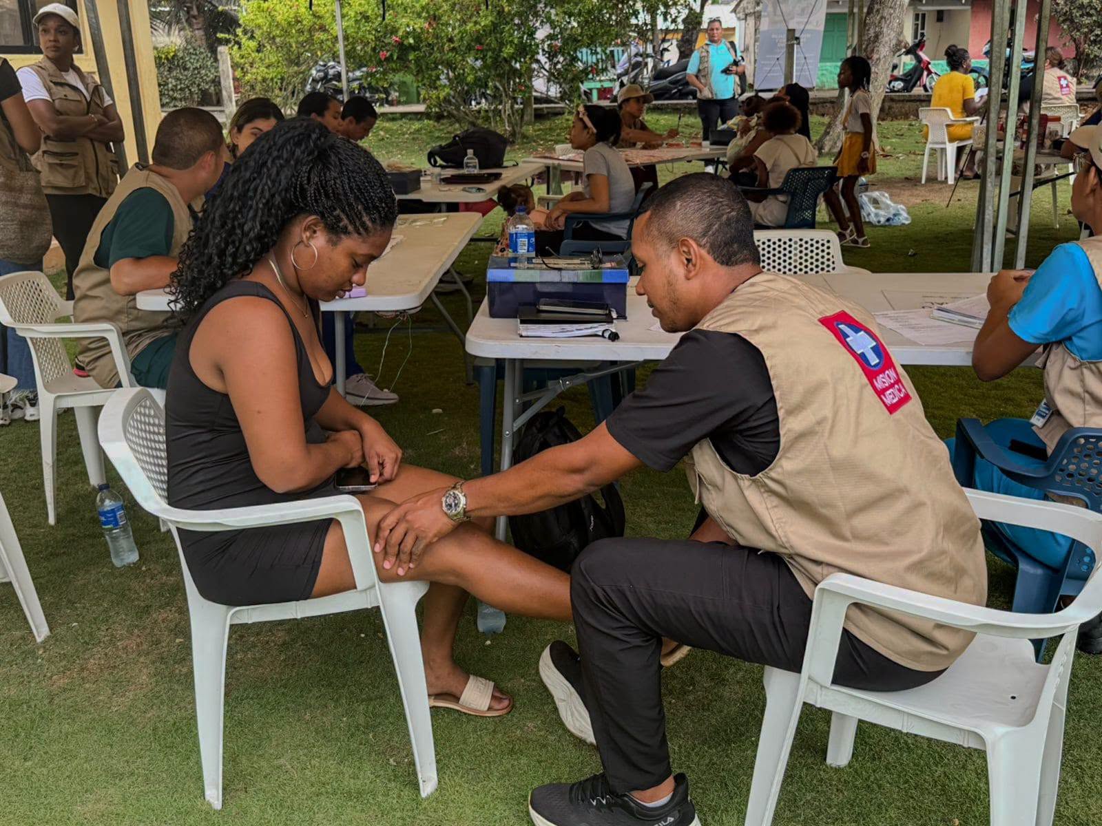 Jornada de salud benefició a más de un centenar de habitantes en Elsy Bar en San Andrés Jornada de salud benefició a más de un centenar de habitantes en Elsy Bar en San Andrés
