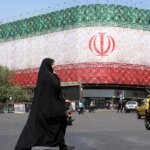 Teherán reabrirá Ormuz y Washington se compromete a descongelar los activos iraníes