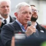 Álvaro Uribe cuestiona llamado a indagatoria por casos de La Granja y El Aro: “Lo que quieren es llevarme a morir en una cárcel”