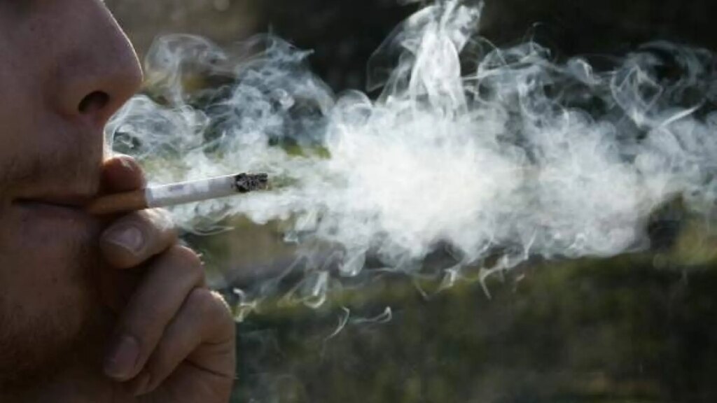 La condición física de los jóvenes se reduce por fumar o vapear en un 15% La condición física de los jóvenes se reduce por fumar o vapear en un 15%