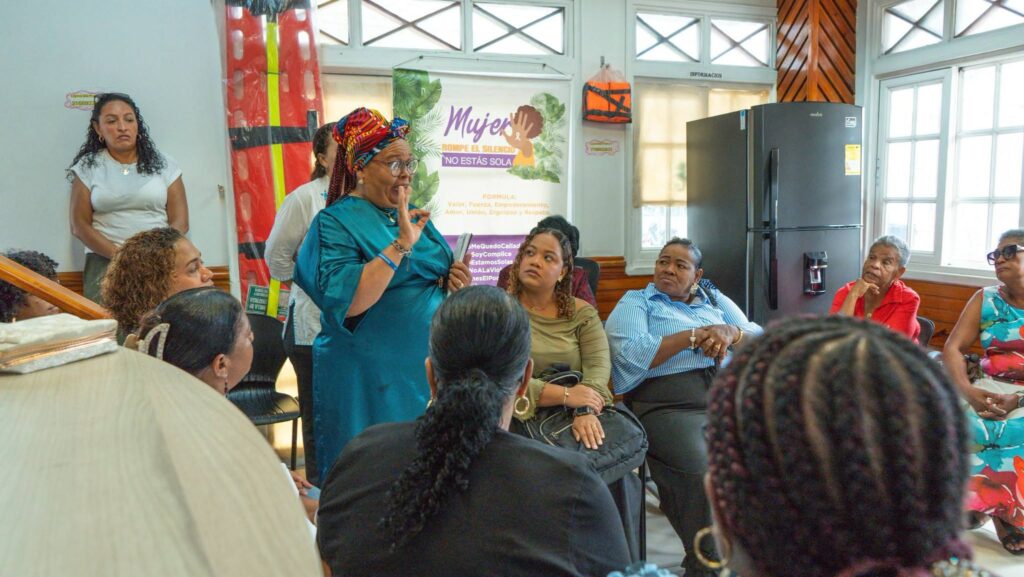 Secretaría de la Mujer promueve el liderazgo comunitario y fortalece espacios de diálogo en San Andrés Secretaría de la Mujer promueve el liderazgo comunitario y fortalece espacios de diálogo en San Andrés