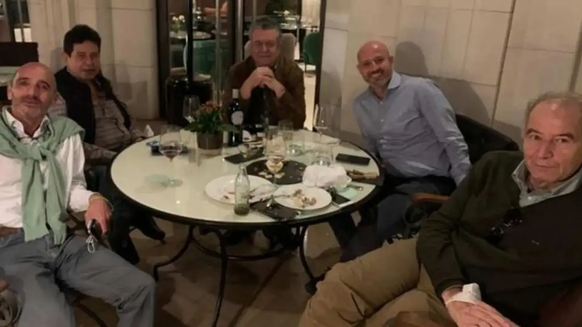 Dimiten el presidente y el CEO de Plus Ultra, investigados por el préstamo a la aerolínea Dimiten el presidente y el CEO de Plus Ultra, investigados por el préstamo a la aerolínea