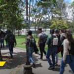 El calvario de las familias colombianas para lograr que sus hijos puedan ir a la universidad El calvario de las familias colombianas para lograr que sus hijos puedan ir a la universidad