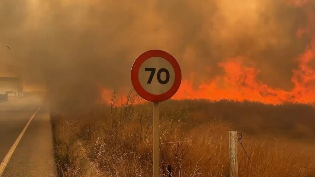 El incendio de la Vall d’Uixó entra en su cuarto día tras calcinar 8.500 hectáreas
