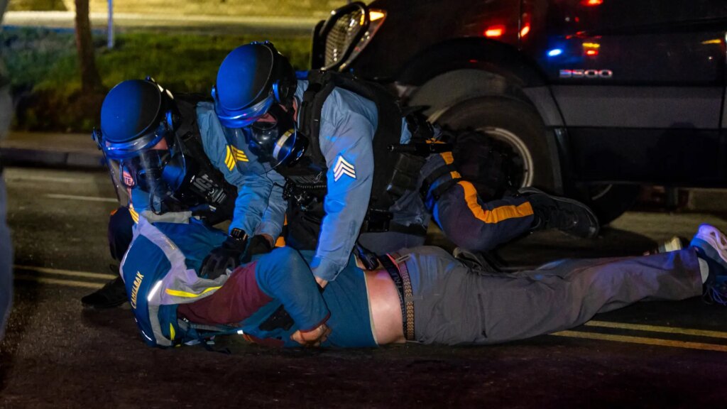 La muerte de un inmigrante atropellado en Florida mientras huía del ICE reaviva la polémica por sus operativos