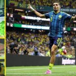 La revancha de Daniel Muñoz, el crack que pasó de villano en la Copa América a goleador de Colombia en el Mundial La revancha de Daniel Muñoz, el crack que pasó de villano en la Copa América a goleador de Colombia en el Mundial
