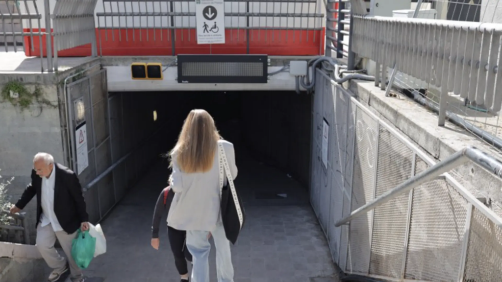 Las obras del paso inferior de la estación de Castelldefels, en su recta final: así es su renovación