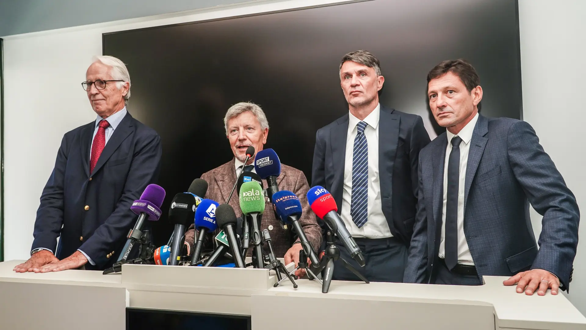 Maldini y Leonardo dimiten tras el ‘no’ a Andrea Pirlo