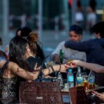 Restaurantes y hoteles alertan que la futura ley antitabaco se cobraría 300.000 empleos y 30.000 bares
