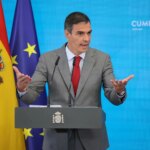 Sánchez mantiene su respaldo a Zapatero y atribuye «intencionalidad política» a las causas de su mujer y su hermano